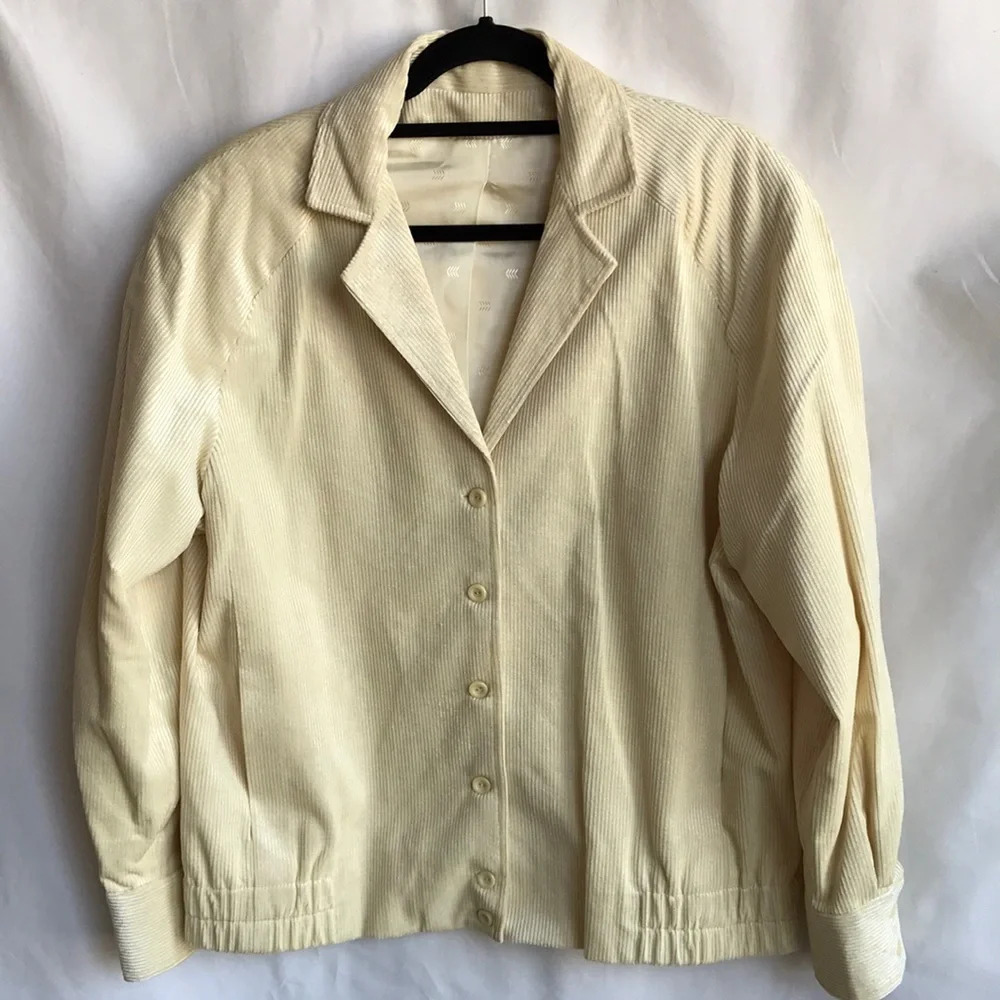 Vintage pale yellow corduroy jacket, size L